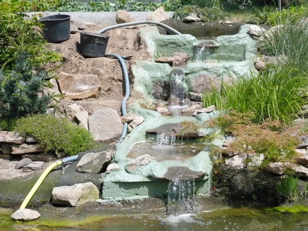 Wasserfall Fur Teich Und Garten Selber Bauen Mit Bauanleitung Teichfilter